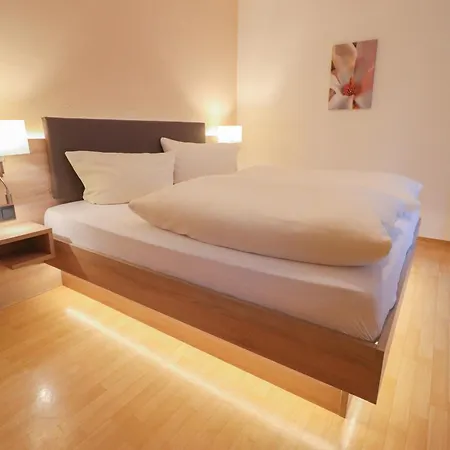 מלון Landgasthaus Hoffmann Kruchten