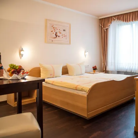 מלון Landgasthaus Hoffmann 3*