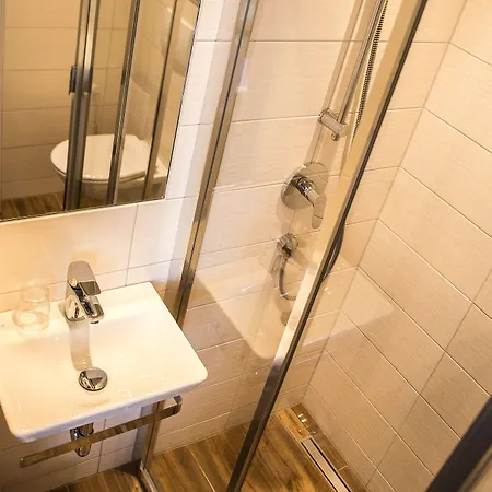 מלון Landgasthaus Hoffmann 3*